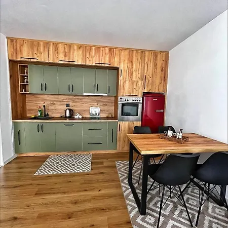 Apartman Amna Apartamento *